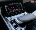 Белый Ауди Q8 e-tron, объемом двигателя 0 л и пробегом 10 тыс. км за 52000 $, фото 26 на Automoto.ua