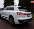 Белый Ауди Q8 e-tron, объемом двигателя 0 л и пробегом 30 тыс. км за 53500 $, фото 1 на Automoto.ua