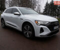 Белый Ауди Q8 e-tron, объемом двигателя 0 л и пробегом 30 тыс. км за 53500 $, фото 3 на Automoto.ua
