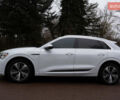 Белый Ауди Q8 e-tron, объемом двигателя 0 л и пробегом 30 тыс. км за 53500 $, фото 4 на Automoto.ua