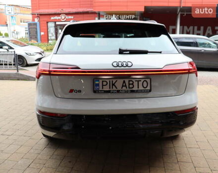 Ауді Q8 e-tron 2023 у Львові на Automoto.ua Білий Ауді Q8 e-tron, об'ємом двигуна 0 л та пробігом 23 тис. км за 49900 $, фото 6 на Automoto.ua