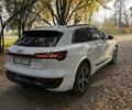 Белый Ауди Q8 e-tron, объемом двигателя 0 л и пробегом 11 тыс. км за 51000 $, фото 6 на Automoto.ua