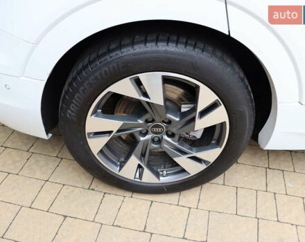 Ауді Q8 e-tron 2023 у Львові на Automoto.ua Білий Ауді Q8 e-tron, об'ємом двигуна 0 л та пробігом 23 тис. км за 49900 $, фото 4 на Automoto.ua
