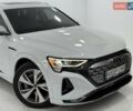 Белый Ауди Q8 e-tron, объемом двигателя 0 л и пробегом 22 тыс. км за 53000 $, фото 2 на Automoto.ua