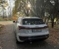 Белый Ауди Q8 e-tron, объемом двигателя 0 л и пробегом 11 тыс. км за 51000 $, фото 9 на Automoto.ua