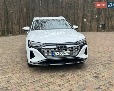 Белый Ауди Q8 e-tron, объемом двигателя 0 л и пробегом 63 тыс. км за 47800 $, фото 48 на Automoto.ua