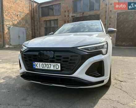 Ауди Q8 e-tron 2023 в Киеве на Automoto.ua Белый Ауди Q8 e-tron, объемом двигателя 0 л и пробегом 29 тыс. км за 65000 $, фото 13 на Automoto.ua