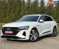 Білий Ауді Q8 e-tron, об'ємом двигуна 0 л та пробігом 10 тис. км за 52000 $, фото 1 на Automoto.ua