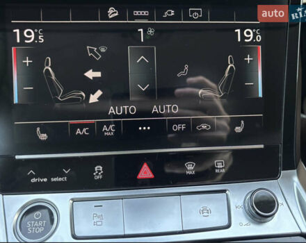 Белый Ауди Q8 e-tron, объемом двигателя 0 л и пробегом 21 тыс. км за 47450 $, фото 14 на Automoto.ua