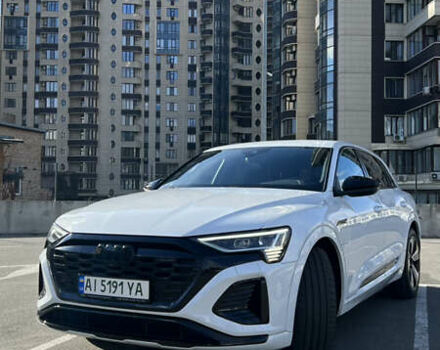 Белый Ауди Q8 e-tron, объемом двигателя 0 л и пробегом 53 тыс. км за 63000 $, фото 9 на Automoto.ua