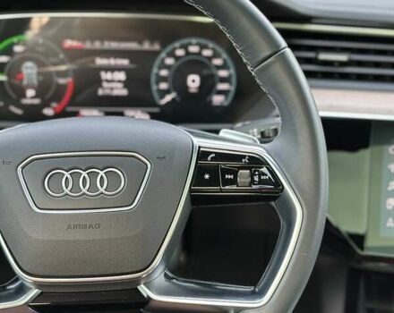 Білий Ауді Q8 e-tron, об'ємом двигуна 0 л та пробігом 10 тис. км за 52000 $, фото 20 на Automoto.ua