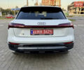 Белый Ауди Q8 e-tron, объемом двигателя 0 л и пробегом 21 тыс. км за 47450 $, фото 5 на Automoto.ua