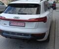 Белый Ауди Q8 e-tron, объемом двигателя 0 л и пробегом 8 тыс. км за 51900 $, фото 13 на Automoto.ua