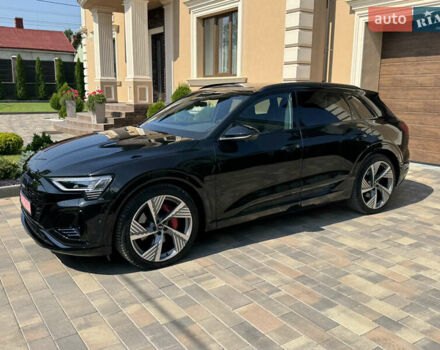 Черный Ауди Q8 e-tron, объемом двигателя 0 л и пробегом 31 тыс. км за 57900 $, фото 23 на Automoto.ua