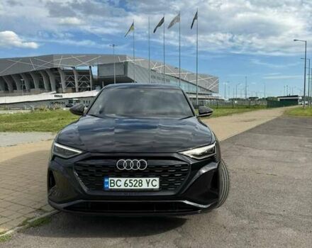 Черный Ауди Q8 e-tron, объемом двигателя 0 л и пробегом 33 тыс. км за 49900 $, фото 4 на Automoto.ua