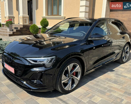 Черный Ауди Q8 e-tron, объемом двигателя 0 л и пробегом 31 тыс. км за 57900 $, фото 21 на Automoto.ua