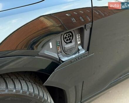 Черный Ауди Q8 e-tron, объемом двигателя 0 л и пробегом 33 тыс. км за 51115 $, фото 12 на Automoto.ua