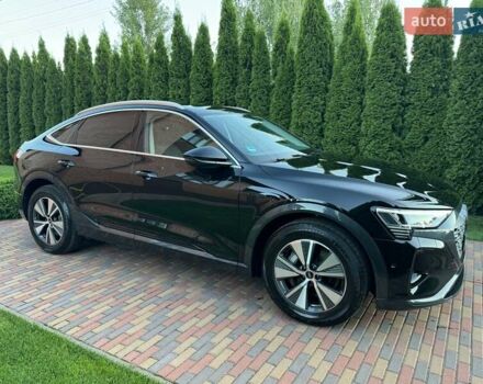 Черный Ауди Q8 e-tron, объемом двигателя 0 л и пробегом 20 тыс. км за 49999 $, фото 7 на Automoto.ua