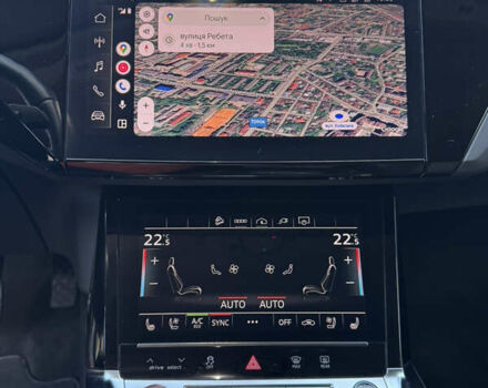 Ауді Q8 e-tron 2023 у Івано-Франківську на Automoto.ua Чорний Ауді Q8 e-tron, об'ємом двигуна 0 л та пробігом 26 тис. км за 49900 $, фото 16 на Automoto.ua