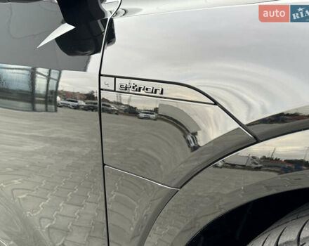 Ауді Q8 e-tron 2023 у Мукачеве на Automoto.ua Чорний Ауді Q8 e-tron, об'ємом двигуна 0 л та пробігом 38 тис. км за 64500 $, фото 35 на Automoto.ua