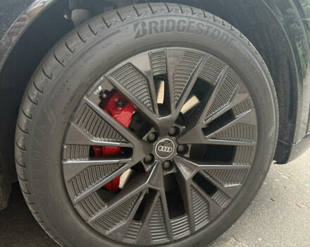 Черный Ауди Q8 e-tron, объемом двигателя 0 л и пробегом 35 тыс. км за 70000 $, фото 9 на Automoto.ua
