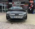 Чорний Ауді Q8 e-tron, об'ємом двигуна 0 л та пробігом 1 тис. км за 69900 $, фото 2 на Automoto.ua