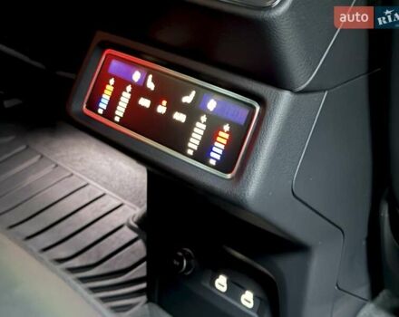 Черный Ауди Q8 e-tron, объемом двигателя 0 л и пробегом 32 тыс. км за 56700 $, фото 39 на Automoto.ua