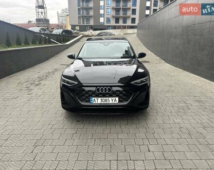 Черный Ауди Q8 e-tron, объемом двигателя 0 л и пробегом 27 тыс. км за 47900 $, фото 2 на Automoto.ua
