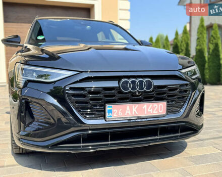 Черный Ауди Q8 e-tron, объемом двигателя 0 л и пробегом 31 тыс. км за 57900 $, фото 16 на Automoto.ua