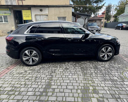 Ауді Q8 e-tron 2023 у Івано-Франківську на Automoto.ua Чорний Ауді Q8 e-tron, об'ємом двигуна 0 л та пробігом 26 тис. км за 49900 $, фото 6 на Automoto.ua