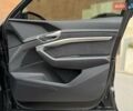 Чорний Ауді Q8 e-tron, об'ємом двигуна 0 л та пробігом 22 тис. км за 50999 $, фото 41 на Automoto.ua