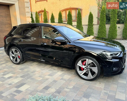 Черный Ауди Q8 e-tron, объемом двигателя 0 л и пробегом 31 тыс. км за 57900 $, фото 47 на Automoto.ua