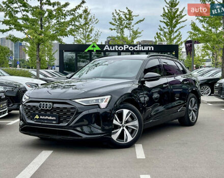Черный Ауди Q8 e-tron, объемом двигателя 0.11 л и пробегом 12 тыс. км за 57000 $, фото 8 на Automoto.ua