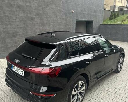 Черный Ауди Q8 e-tron, объемом двигателя 0 л и пробегом 27 тыс. км за 47900 $, фото 8 на Automoto.ua