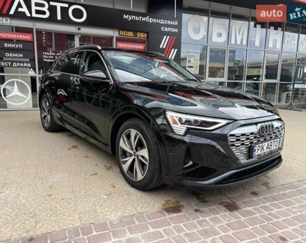Чорний Ауді Q8 e-tron, об'ємом двигуна 0 л та пробігом 1 тис. км за 69900 $, фото 3 на Automoto.ua
