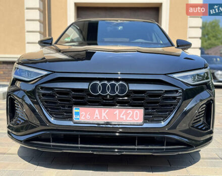 Черный Ауди Q8 e-tron, объемом двигателя 0 л и пробегом 31 тыс. км за 57900 $, фото 17 на Automoto.ua
