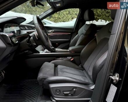 Черный Ауди Q8 e-tron, объемом двигателя 0 л и пробегом 32 тыс. км за 56700 $, фото 20 на Automoto.ua