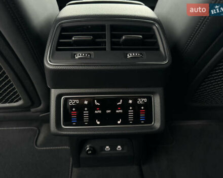 Ауді Q8 e-tron 2023 у Мукачеве на Automoto.ua Чорний Ауді Q8 e-tron, об'ємом двигуна 0 л та пробігом 38 тис. км за 64500 $, фото 15 на Automoto.ua