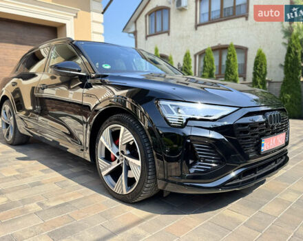 Черный Ауди Q8 e-tron, объемом двигателя 0 л и пробегом 31 тыс. км за 57900 $, фото 14 на Automoto.ua
