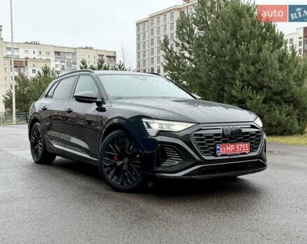 Черный Ауди Q8 e-tron, объемом двигателя 0 л и пробегом 32 тыс. км за 56700 $, фото 5 на Automoto.ua