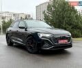 Черный Ауди Q8 e-tron, объемом двигателя 0 л и пробегом 32 тыс. км за 56700 $, фото 5 на Automoto.ua