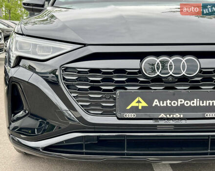 Черный Ауди Q8 e-tron, объемом двигателя 0.11 л и пробегом 12 тыс. км за 57000 $, фото 10 на Automoto.ua