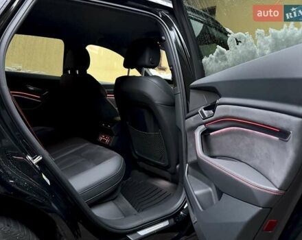 Черный Ауди Q8 e-tron, объемом двигателя 0 л и пробегом 32 тыс. км за 56700 $, фото 35 на Automoto.ua