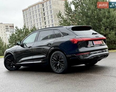 Черный Ауди Q8 e-tron, объемом двигателя 0 л и пробегом 32 тыс. км за 56700 $, фото 13 на Automoto.ua