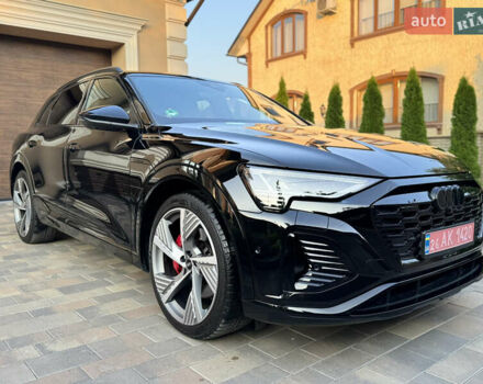 Черный Ауди Q8 e-tron, объемом двигателя 0 л и пробегом 31 тыс. км за 57900 $, фото 46 на Automoto.ua