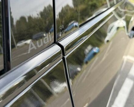 Черный Ауди Q8 e-tron, объемом двигателя 0 л и пробегом 4 тыс. км за 51800 $, фото 2 на Automoto.ua