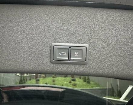 Черный Ауди Q8 e-tron, объемом двигателя 0 л и пробегом 27 тыс. км за 47900 $, фото 18 на Automoto.ua