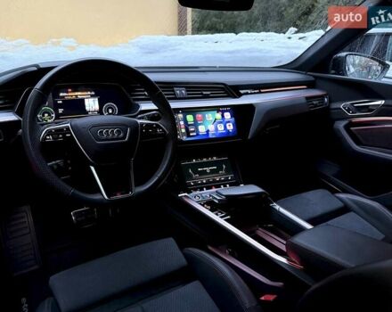 Черный Ауди Q8 e-tron, объемом двигателя 0 л и пробегом 32 тыс. км за 56700 $, фото 44 на Automoto.ua