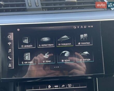 Черный Ауди Q8 e-tron, объемом двигателя 0 л и пробегом 35 тыс. км за 52950 $, фото 47 на Automoto.ua