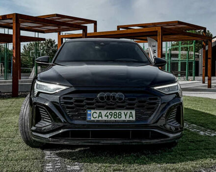 Черный Ауди Q8 e-tron, объемом двигателя 0 л и пробегом 66 тыс. км за 65000 $, фото 5 на Automoto.ua